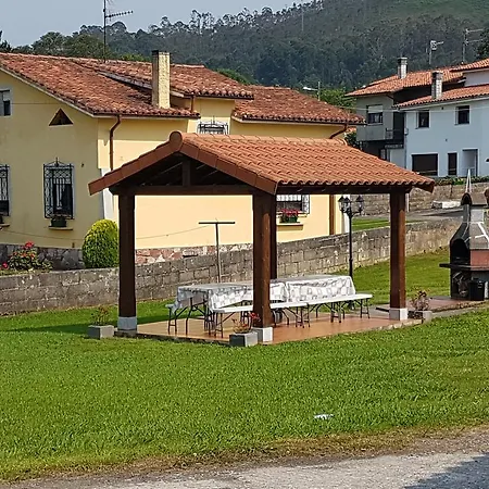 Casa De Aldea La Llosa Hétvégi ház Llanes
